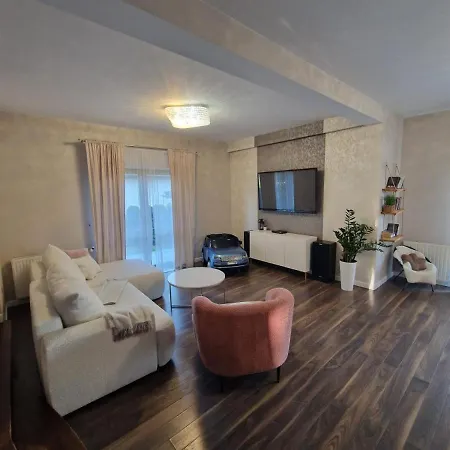 Tatrytop Dom Tatra Jacuzzi ビャウィ・ドゥナイェツ