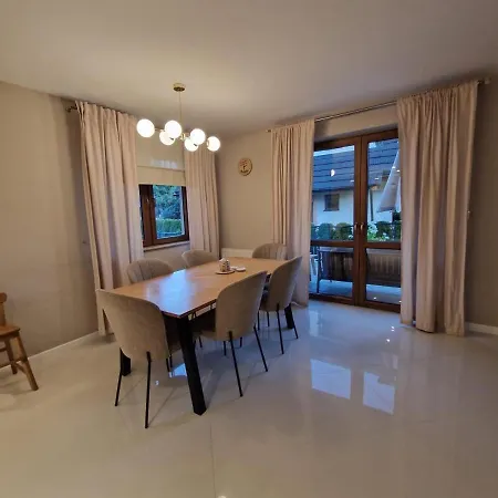 Tatrytop Dom Tatra Jacuzzi シャレー