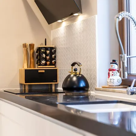 Tatrytop Dom Tatra Jacuzzi Chalé *