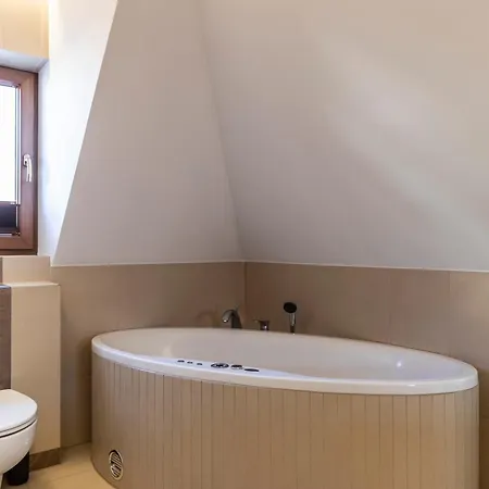 Tatrytop Dom Tatra Jacuzzi * Білий Дунаєць